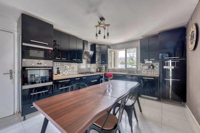 Maison - 162 m² - 7 pièces