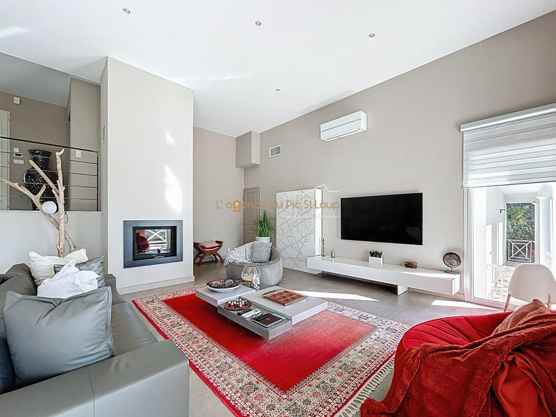 Villa - 180 m² - 6 pièces