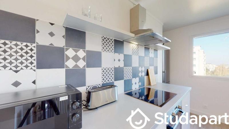 Chambre - 11 m² - 1 pièce