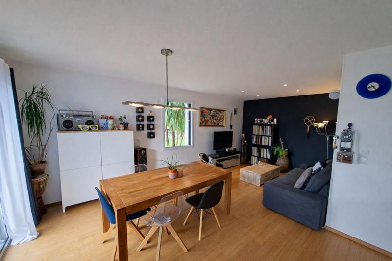 Maison - 86 m² - 4 pièces