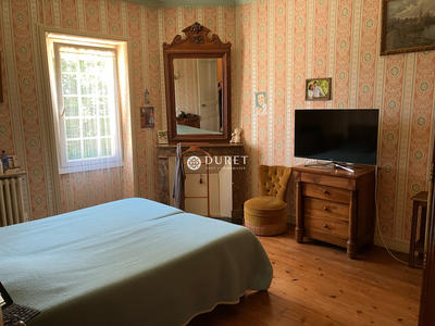 Maison - 168 m² - 7 pièces