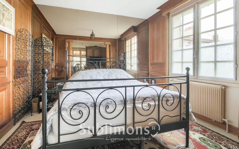 Maison ancienne - 215 m² - 9 pièces