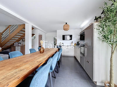 Maison - 110 m² - 5 pièces