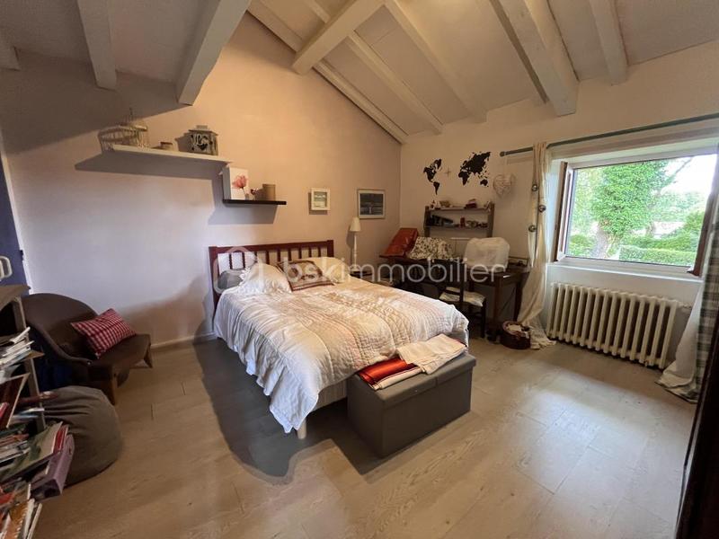 Propriété - 230 m² - 8 pièces