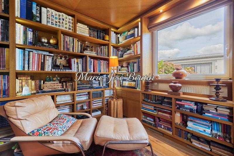 Maison - 300 m² - 6 pièces