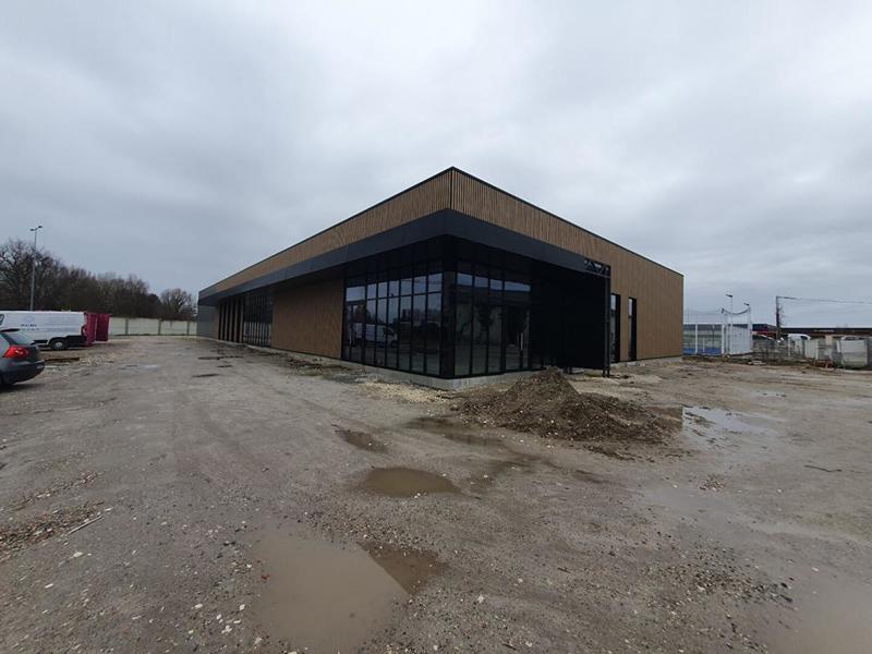 Local commercial - 350 m²