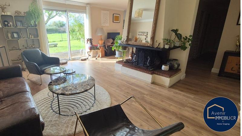 Maison - 159 m² - 7 pièces