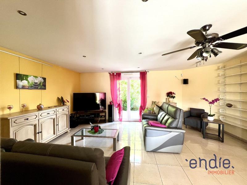 Maison - 102 m² - 4 pièces