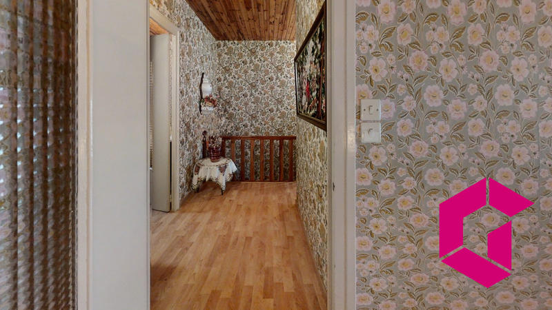 Maison - 90 m² - 5 pièces