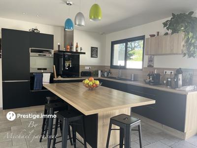 Villa - 102 m² - 3 pièces