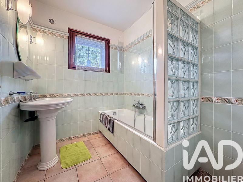 Maison - 155 m² - 6 pièces