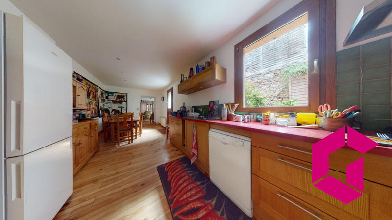 Maison - 177 m² - 7 pièces