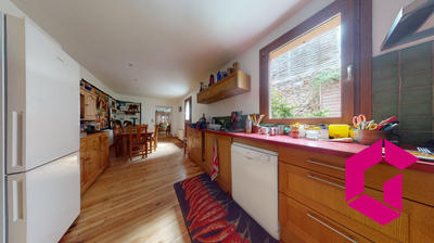 Maison - 177 m² - 7 pièces