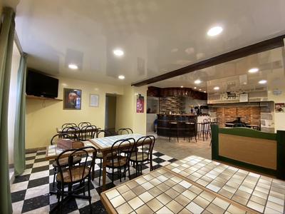 Local commercial - 452 m²