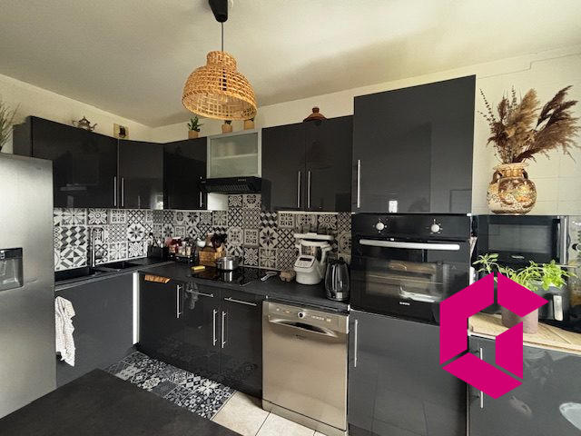 Appartement - 75 m² - 4 pièces