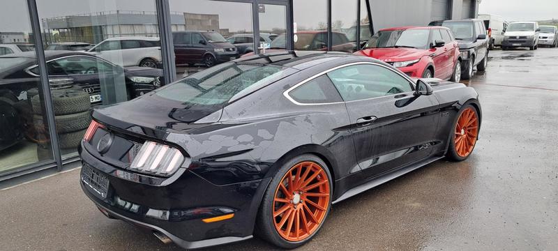 Ford Mustang Fastback V8 5.0 421 Gt a