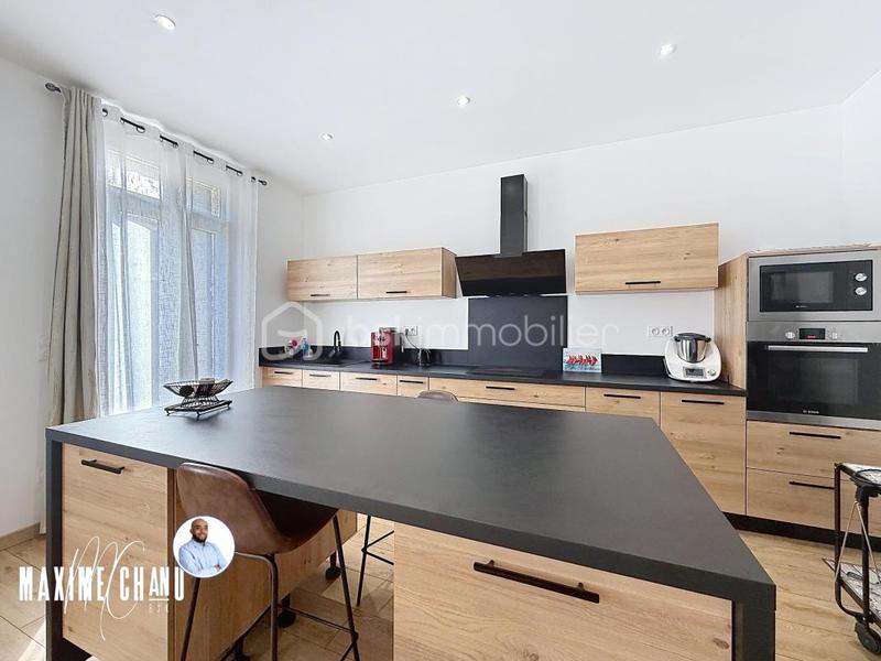 Maison de village - 223 m² - 8 pièces