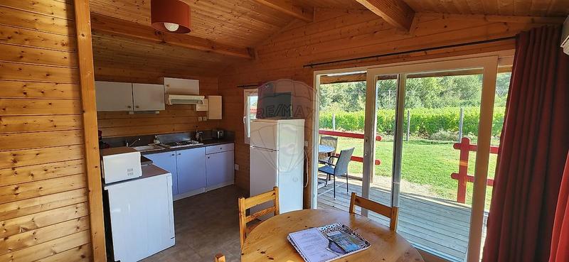 Maison - 316 m² - 14 pièces