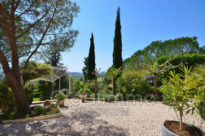 Villa - 226 m² - 6 pièces