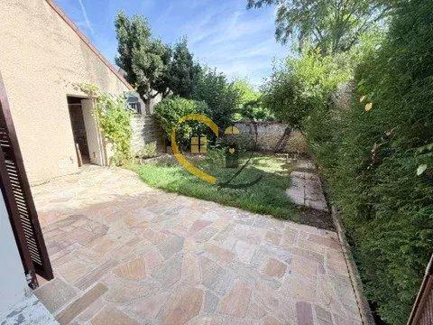 Maison de village - 154 m² - 9 pièces