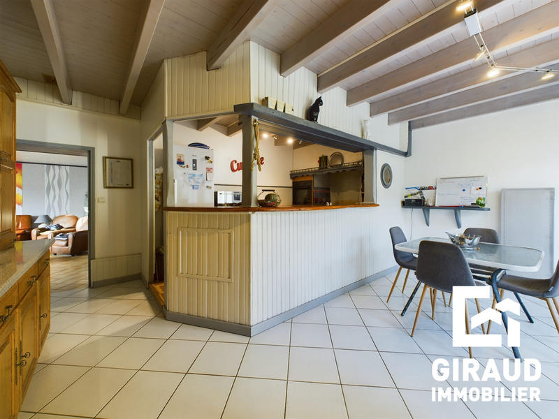 Maison - 163 m² - 6 pièces