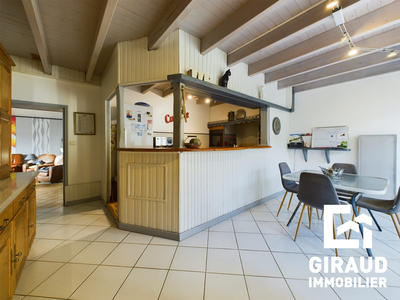 Maison - 163 m² - 6 pièces