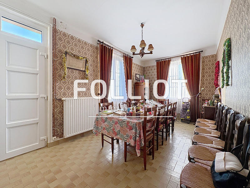 Maison - 121 m² - 6 pièces