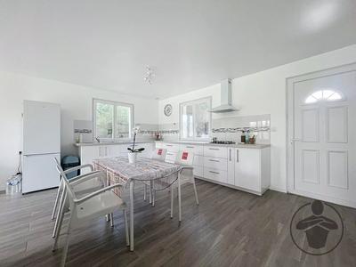 Maison - 111 m² - 4 pièces