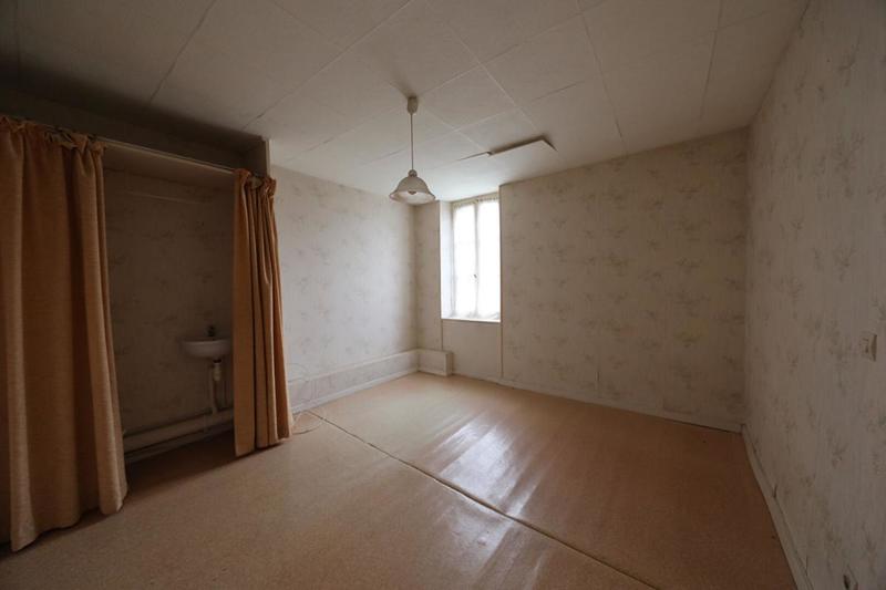 Maison - 104 m² - 4 pièces