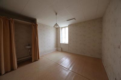 Maison - 104 m² - 4 pièces