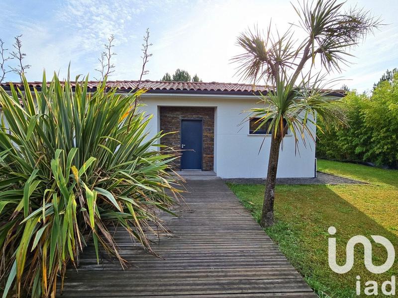 Maison - 137 m² - 6 pièces