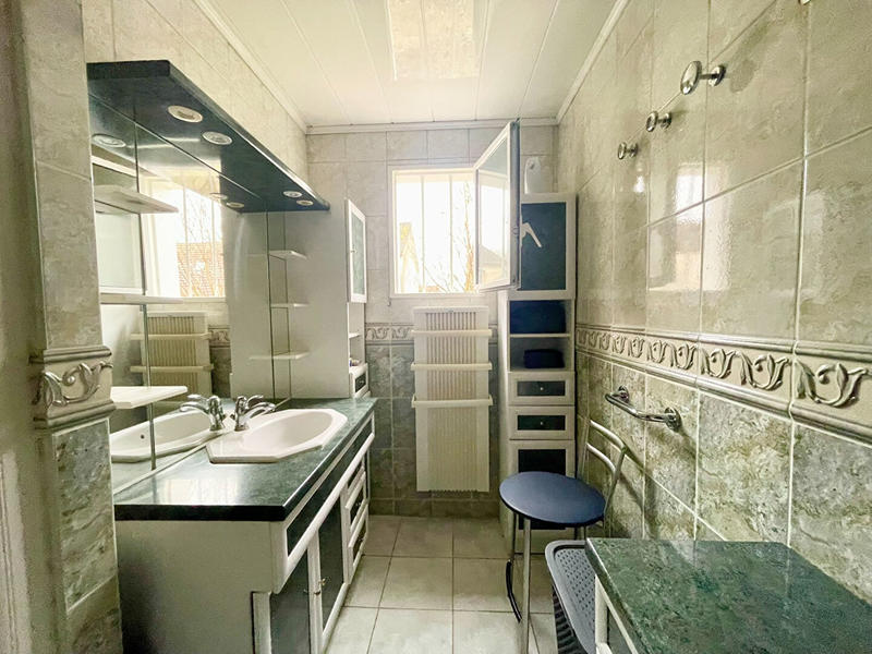 Villa - 99 m² - 6 pièces