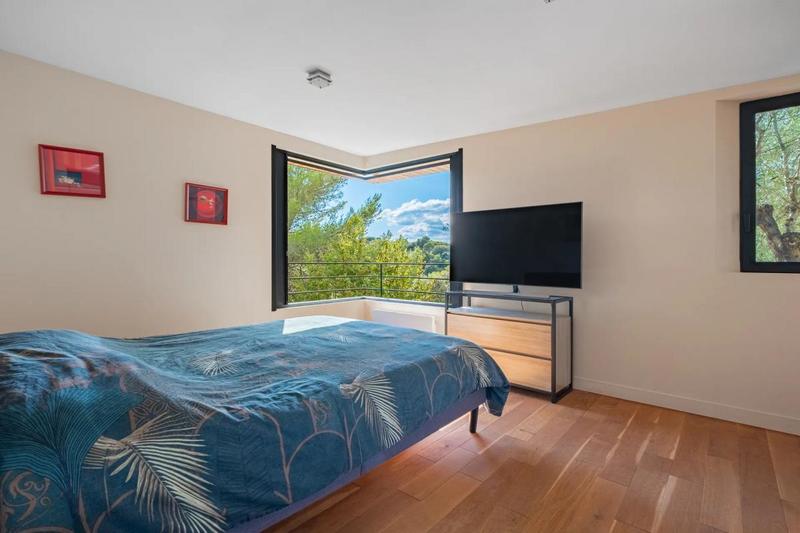 Maison - 170 m² - 5 pièces