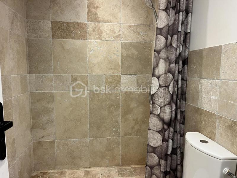 Maison traditionnelle - 193 m² - 8 pièces