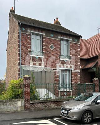 Maison - 74 m² - 5 pièces