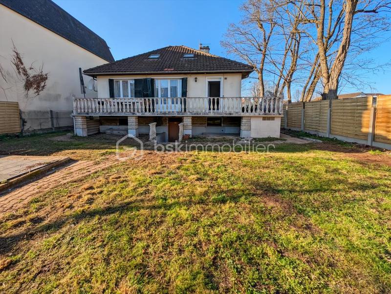 Maison - 110 m² - 5 pièces