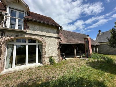 Maison - 200 m² - 6 pièces