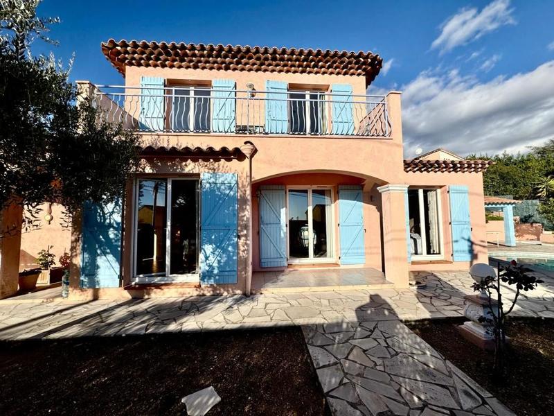 Villa - 136 m² - 4 pièces
