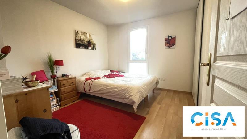 Appartement - 64 m² - 5 pièces