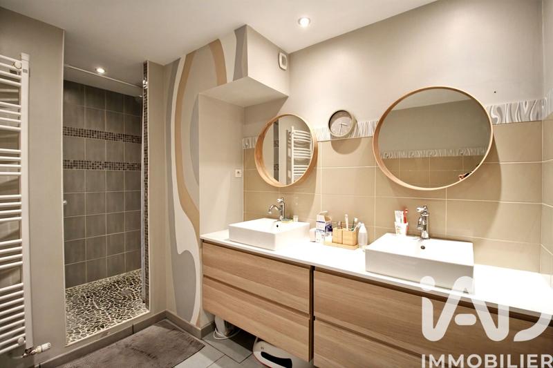 Appartement - 101 m² - 4 pièces