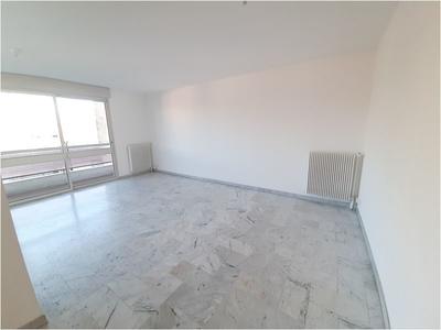 Appartement - 96 m² - 4 pièces