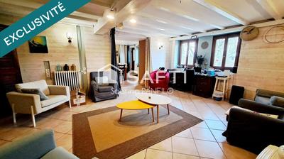 Maison - 200 m² - 9 pièces