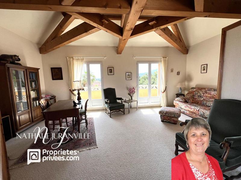 Demeure - 280 m² - 6 pièces