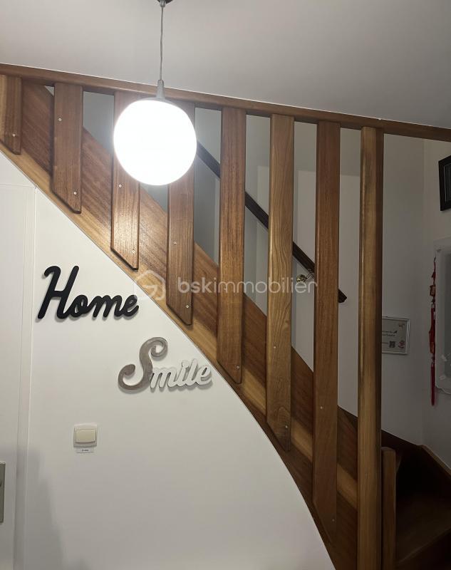 Demeure - 106 m² - 5 pièces