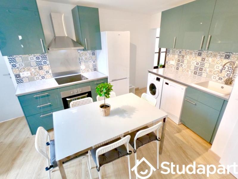 Chambre - 11 m² - 1 pièce