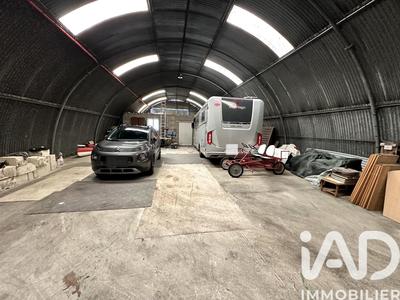 Terrain - 68 672 m²