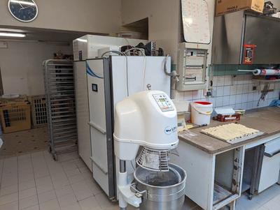 Immeuble - 93 m² - 8 pièces