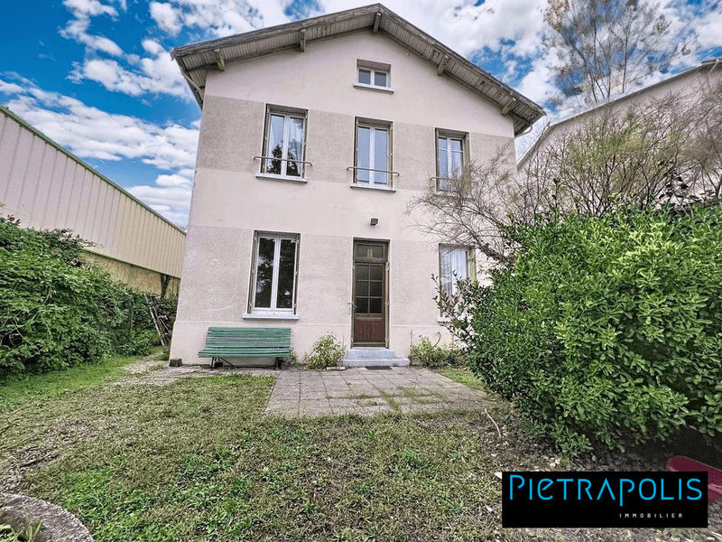 Maison ancienne - 178 m² - 7 pièces