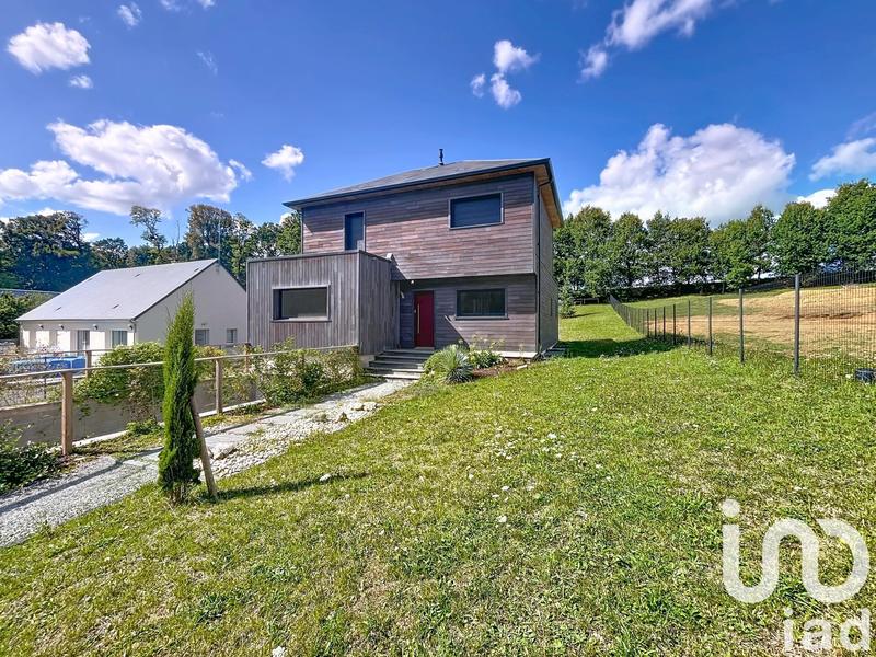 Maison - 169 m² - 8 pièces