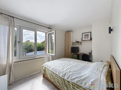 Maison - 122 m² - 6 pièces